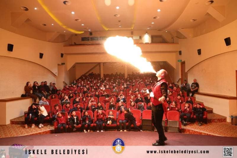 Galeri fotoğrafı 1