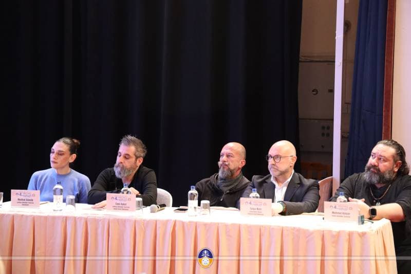 Galeri fotoğrafı 1