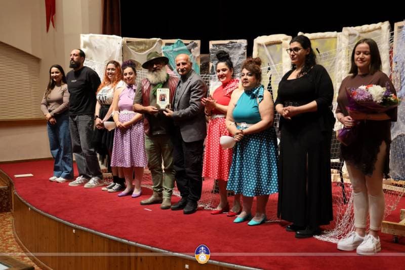 Galeri fotoğrafı 1