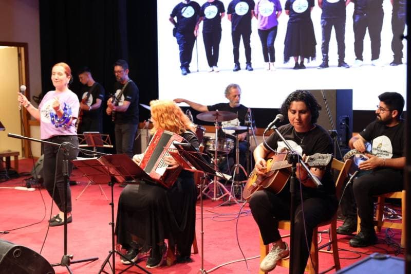 Galeri fotoğrafı 1