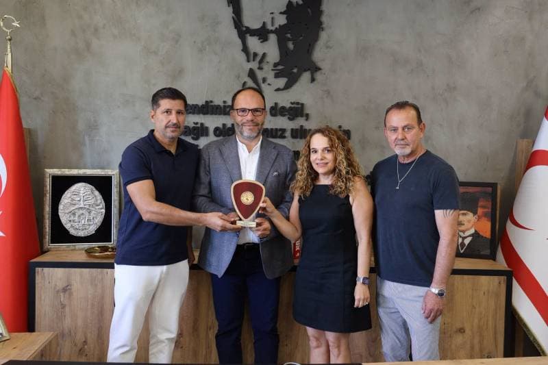 Galeri fotoğrafı 1