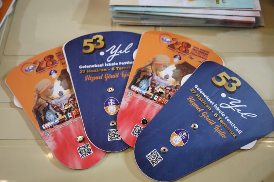 Festival ateşi sıcak havayla birleşti, İskele'yi sardı.