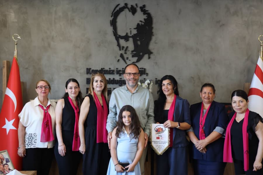 YENİ YÖNETİMDEN NEZAKET ZİYARETİ
