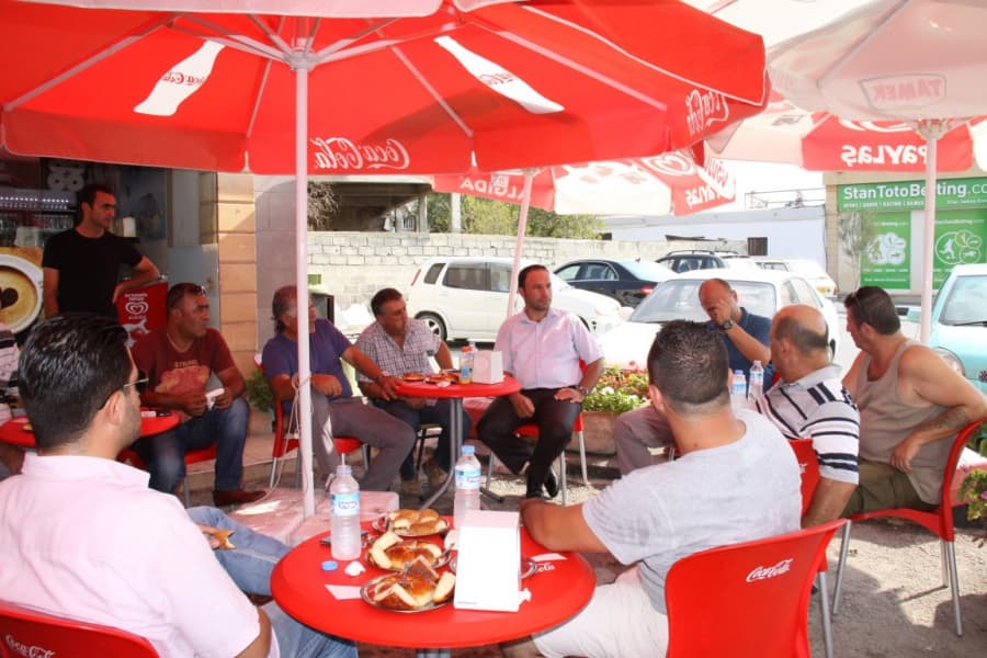 SADIKOĞLU ESNAFLARLA GÖRÜŞTÜ